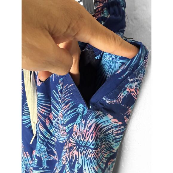 Chubbies Men's The Prehistoric Blues 5.5” Classic Swim Trunk Shorts Mesh Lined L - Picture 5 of 10